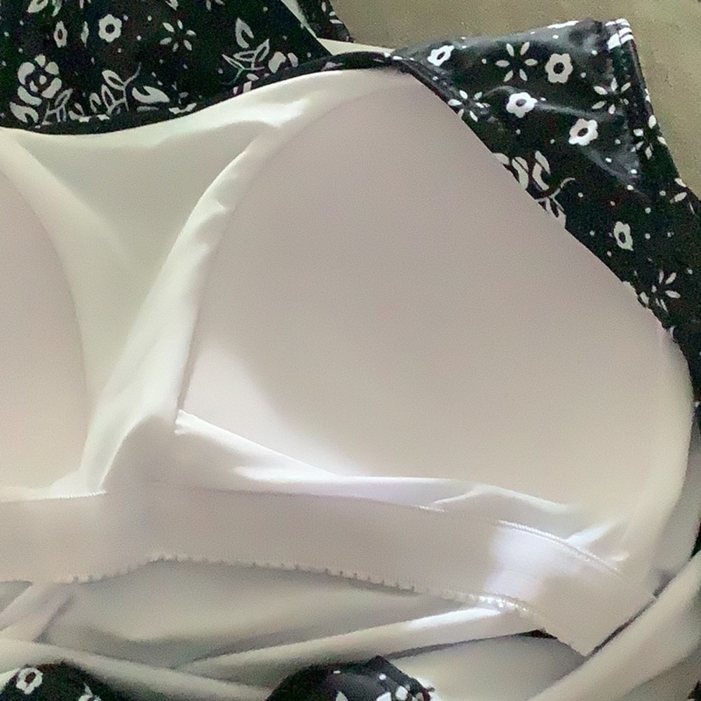 One Piece Ditsy floral Swimsuit NWOT - Picture 6 of 7